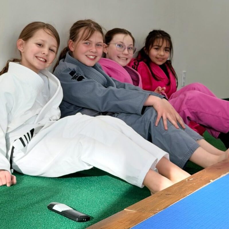 kids jiu jitsu girls club